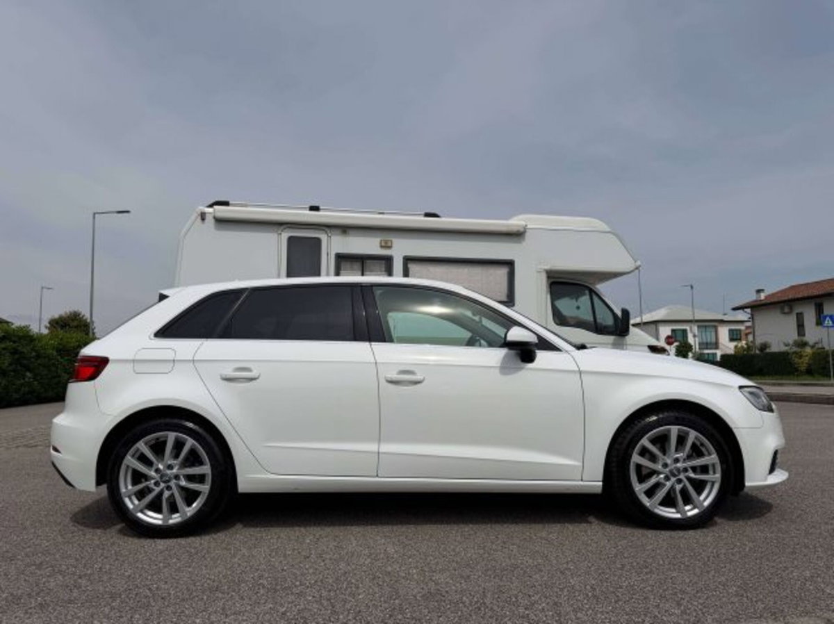 Audi A3 Sportback 2.0 tdi Business 150cv s-tronic (5)
