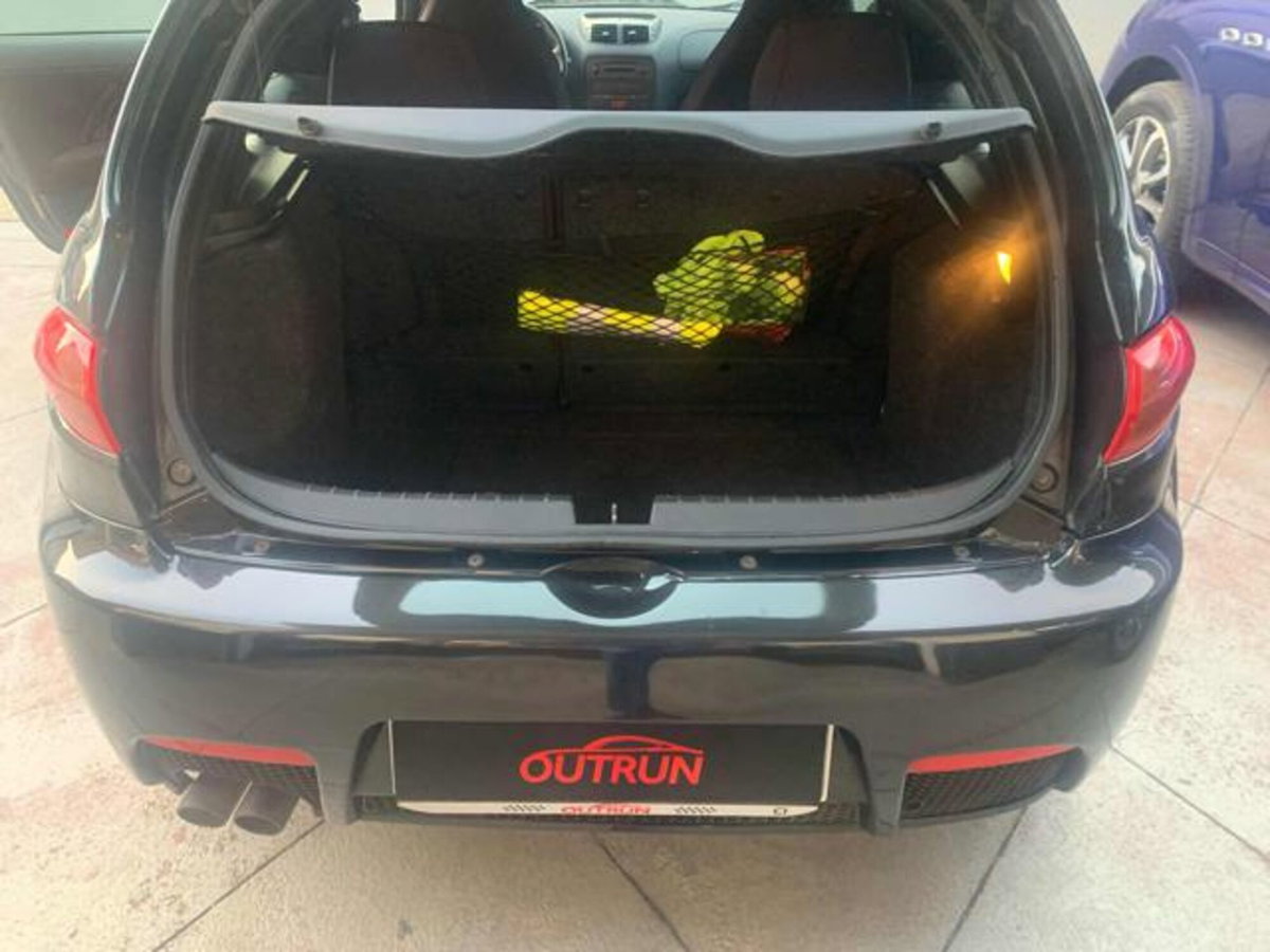 Alfa Romeo 147 3.2i V6 24V cat Selespeed 3 porte GTA (13)