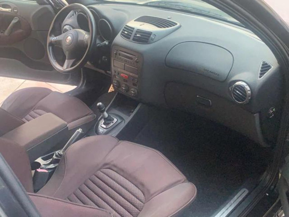 Alfa Romeo 147 3.2i V6 24V cat Selespeed 3 porte GTA (15)