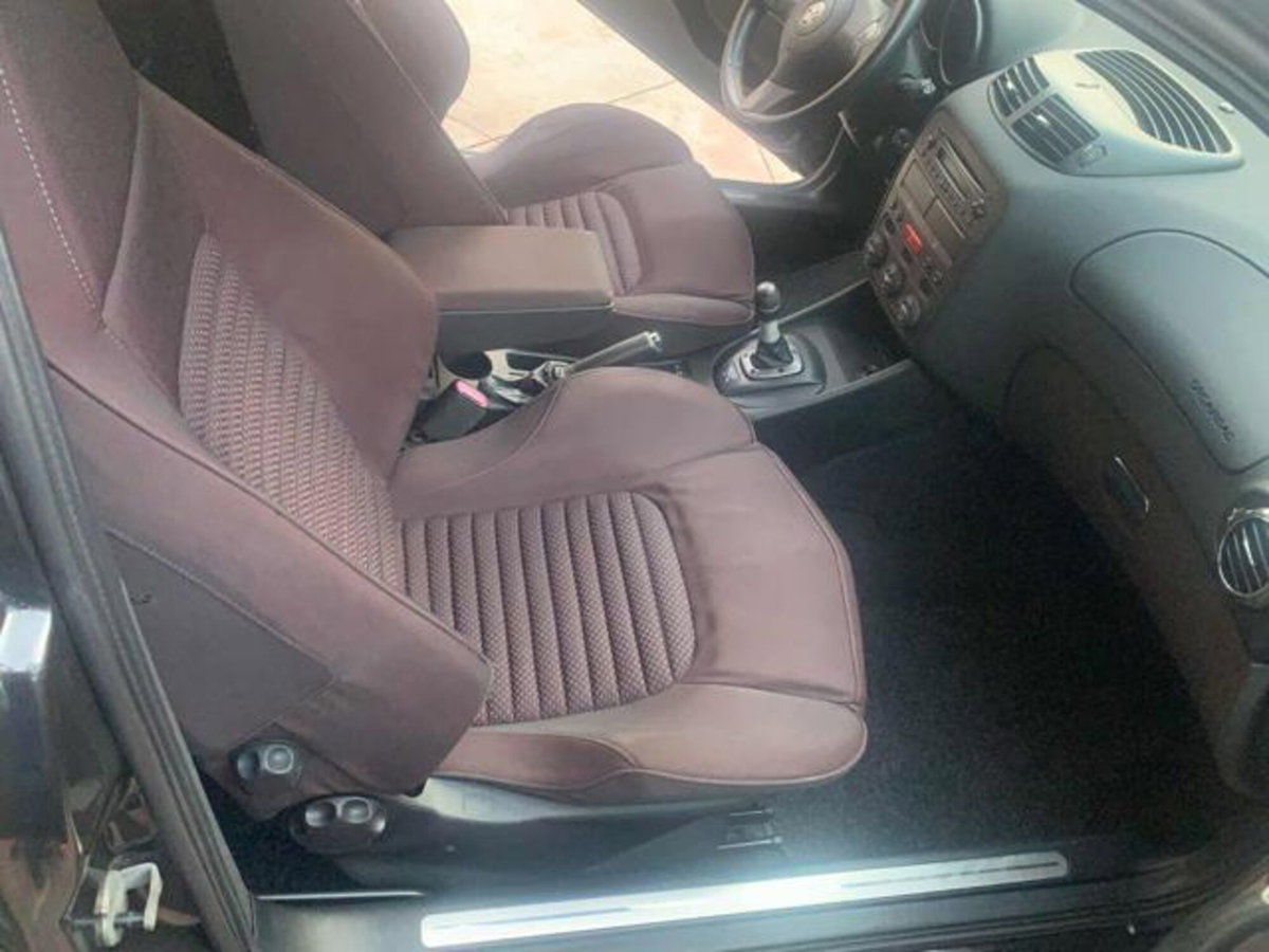 Alfa Romeo 147 3.2i V6 24V cat Selespeed 3 porte GTA (16)