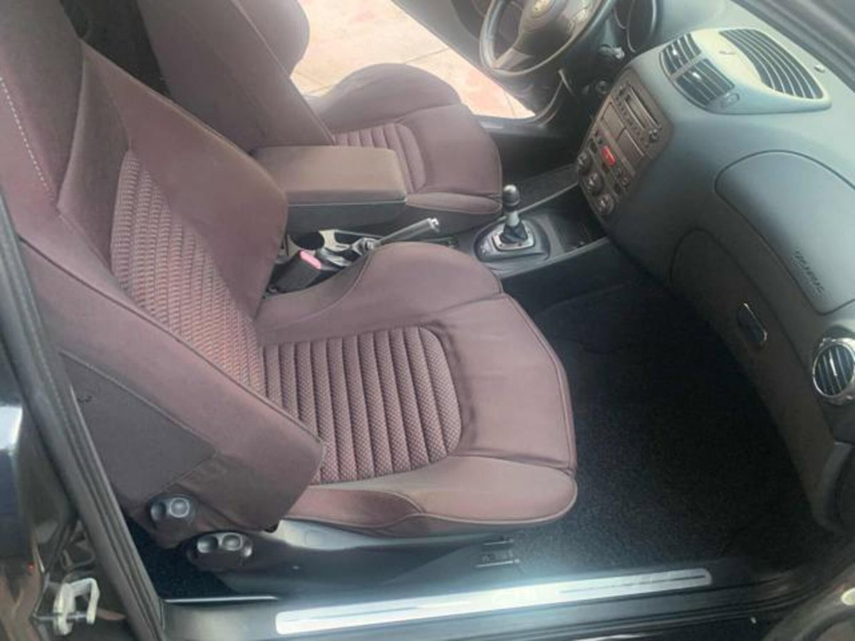 Alfa Romeo 147 3.2i V6 24V cat Selespeed 3 porte GTA (18)