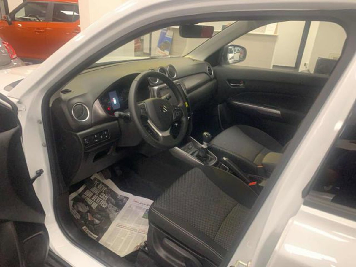Suzuki Vitara 1.4 Hybrid Easy Cool (10)