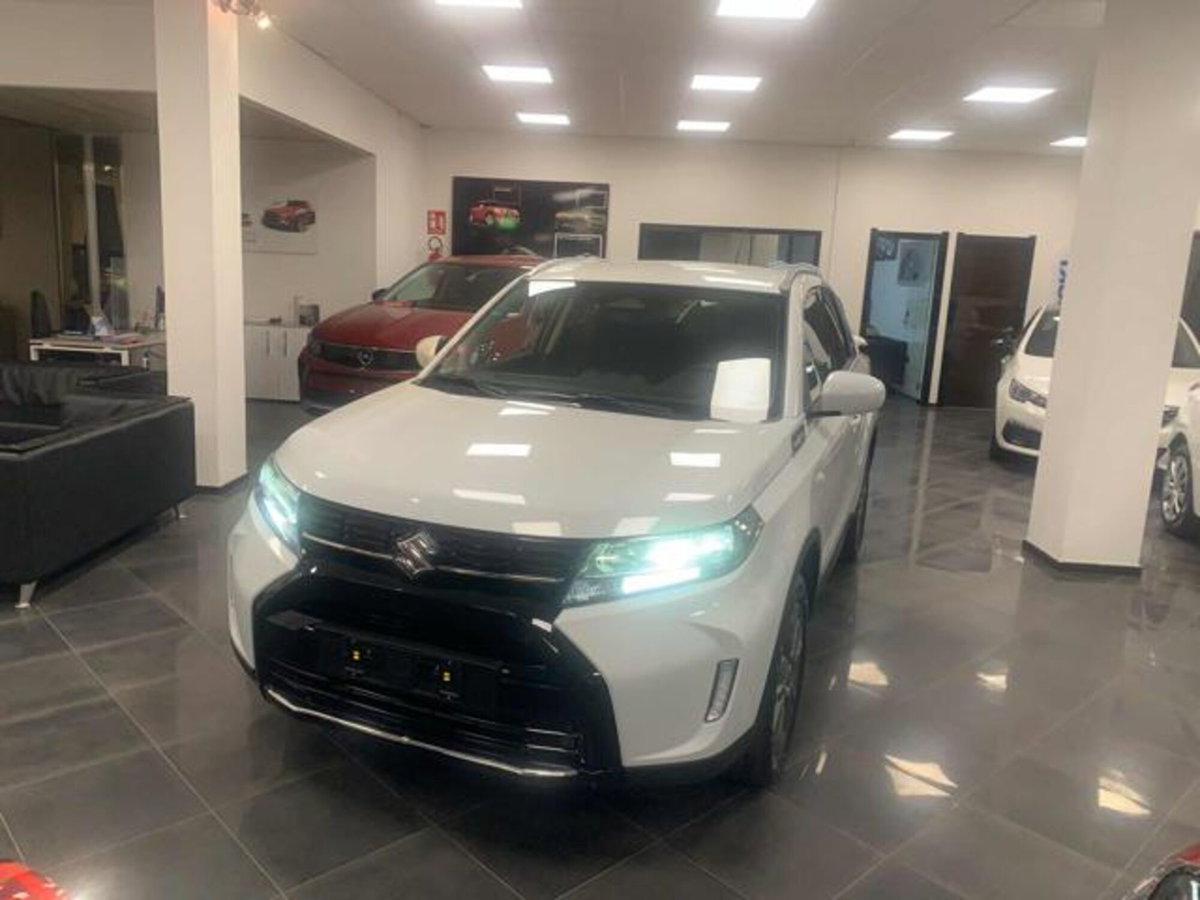 Suzuki Vitara 1.4 Hybrid Easy Cool (2)