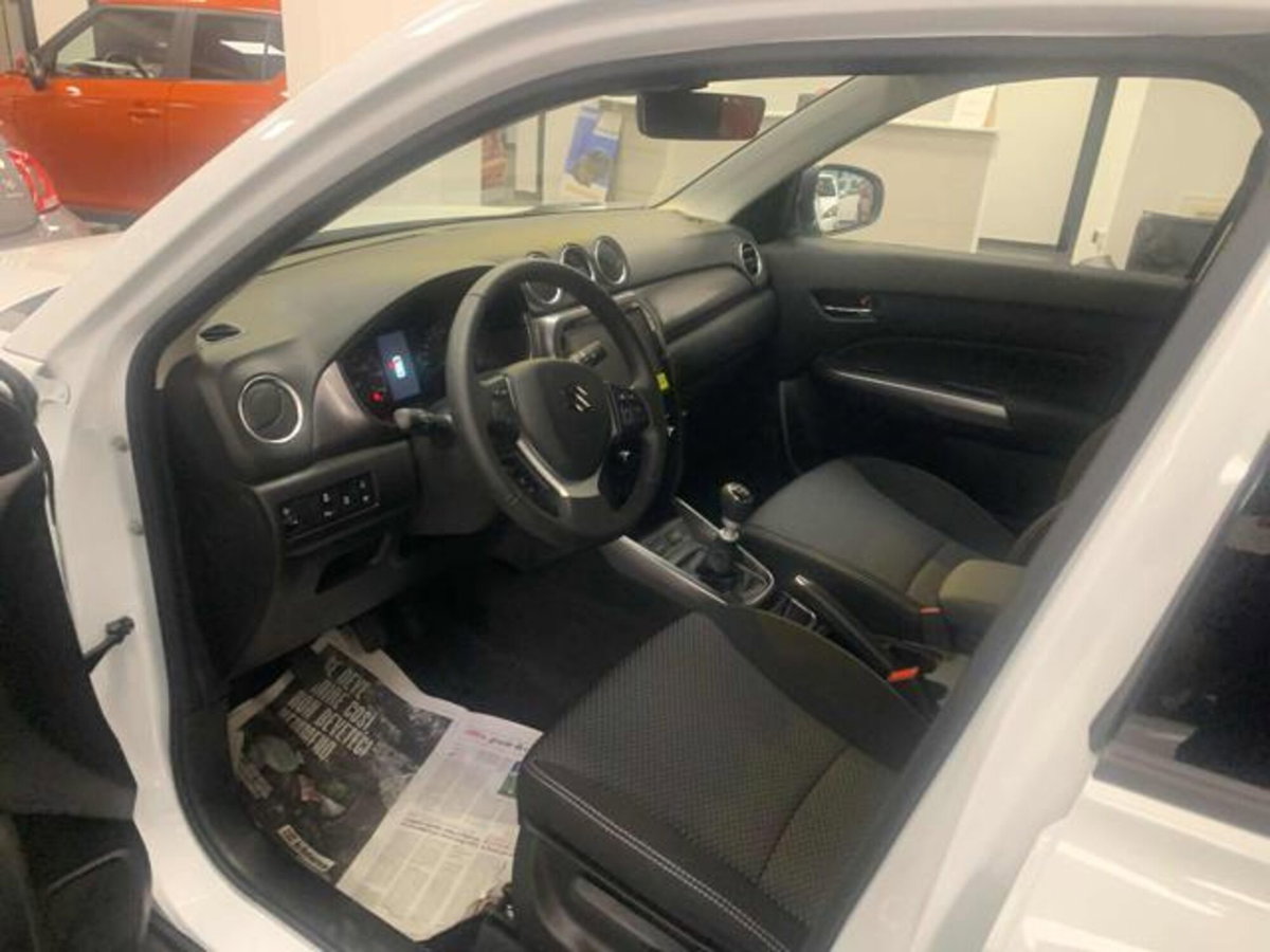 Suzuki Vitara 1.4 Hybrid Easy Cool (8)
