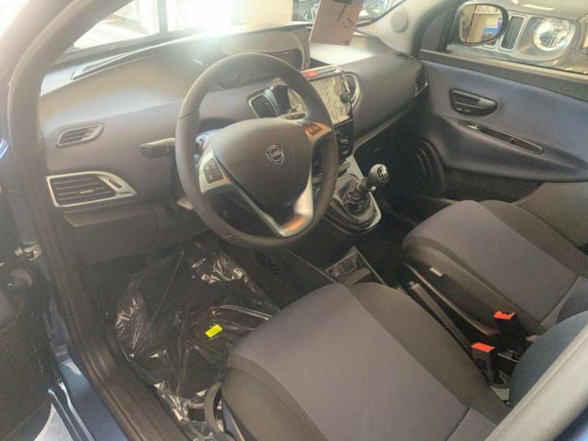Lancia Ypsilon 1.0 FireFly 5 porte S&S Hybrid Gold Plus (13)