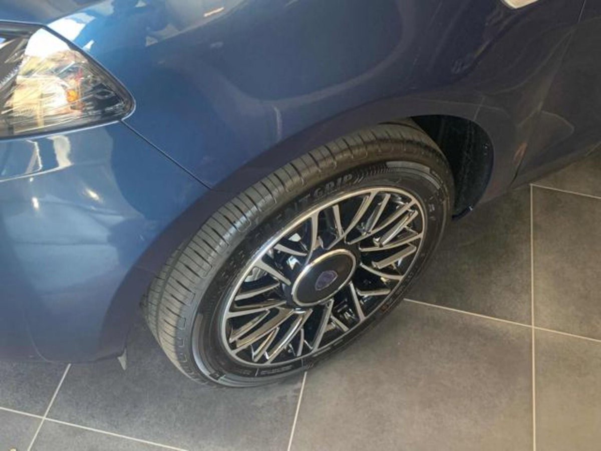 Lancia Ypsilon 1.0 FireFly 5 porte S&S Hybrid Gold Plus (5)