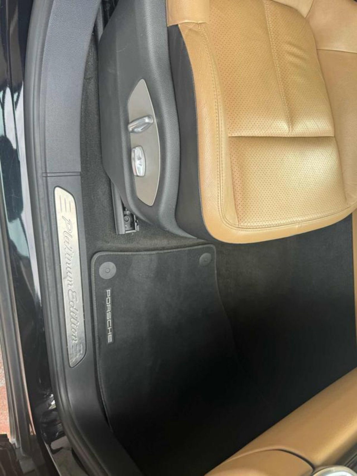 Porsche Cayenne 3.0 Diesel 250CV Platinum Edition (18)