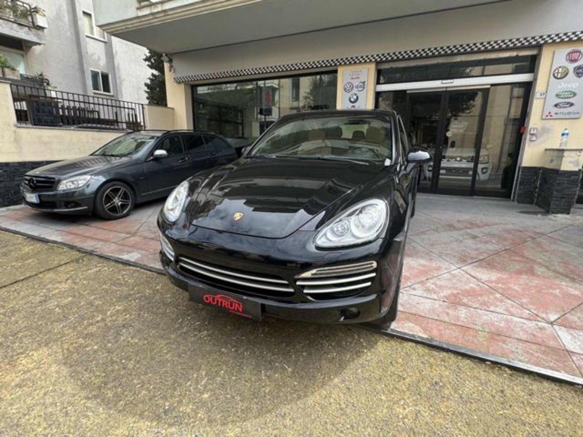 Porsche Cayenne 3.0 Diesel 250CV Platinum Edition (8)