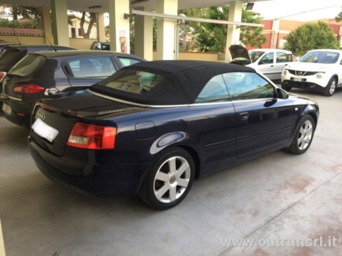 Audi A4 Cabrio Cabriolet 2.5 V6 TDI cat (13)