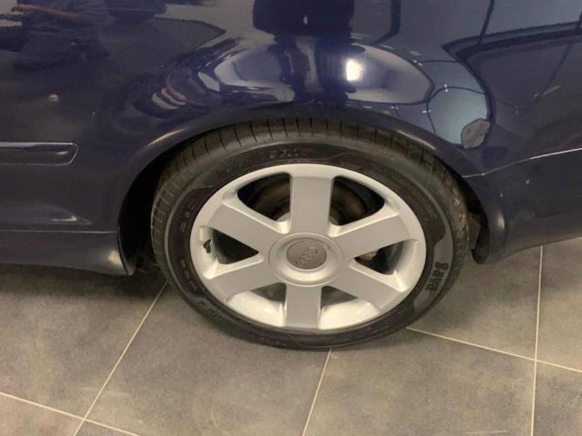Audi A4 Cabrio Cabriolet 2.5 V6 TDI cat (14)
