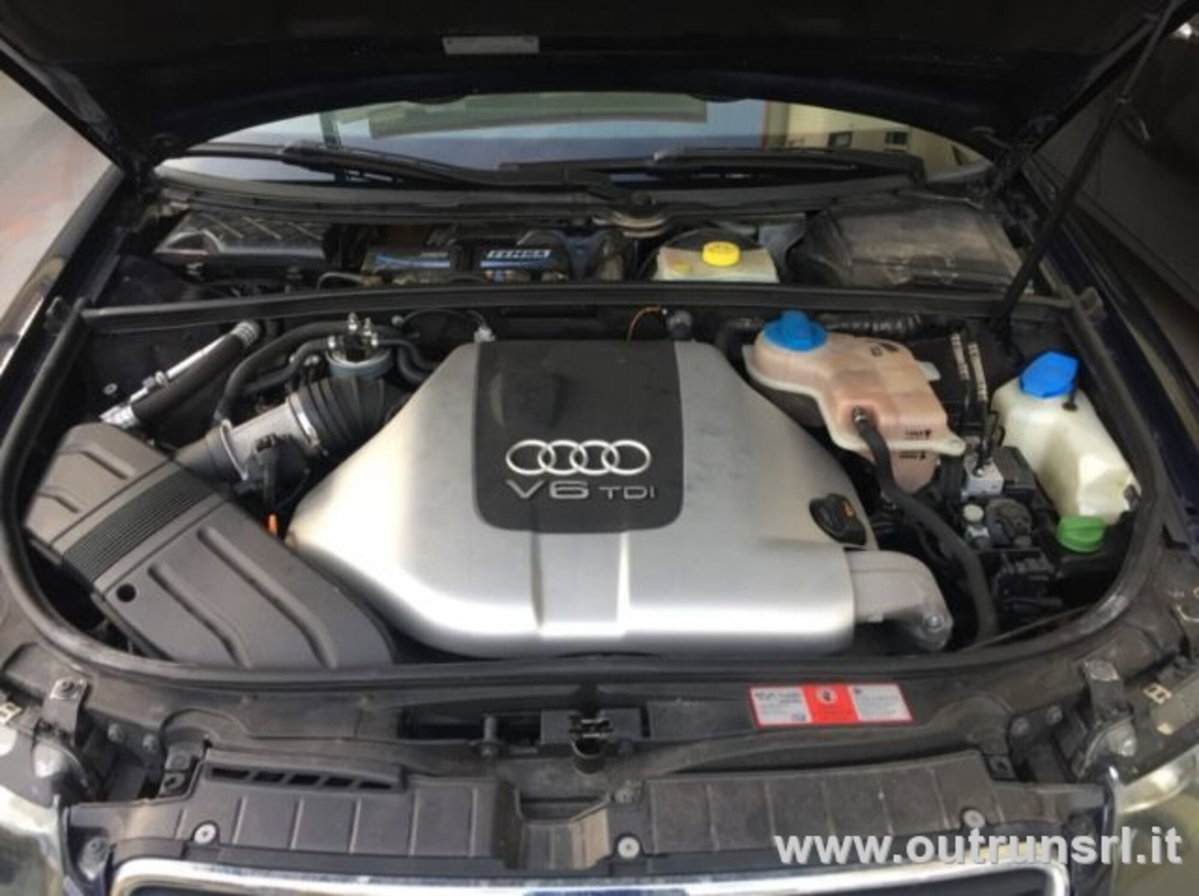 Audi A4 Cabrio Cabriolet 2.5 V6 TDI cat (17)