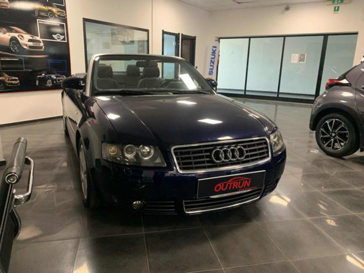 Audi A4 Cabrio Cabriolet 2.5 V6 TDI cat (2)