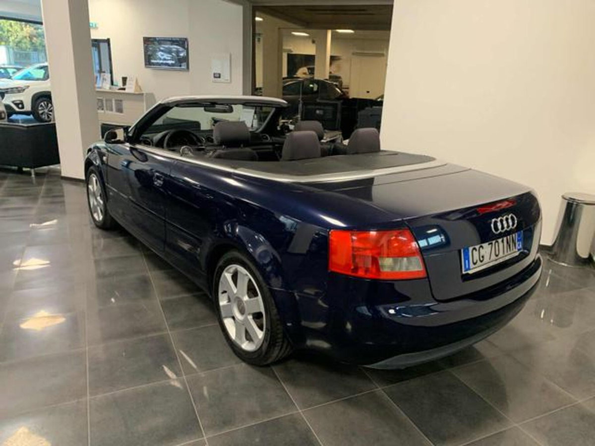Audi A4 Cabrio Cabriolet 2.5 V6 TDI cat (3)