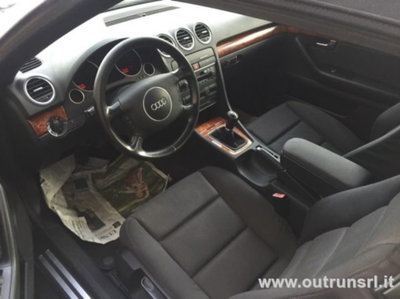 Audi A4 Cabrio Cabriolet 2.5 V6 TDI cat (5)