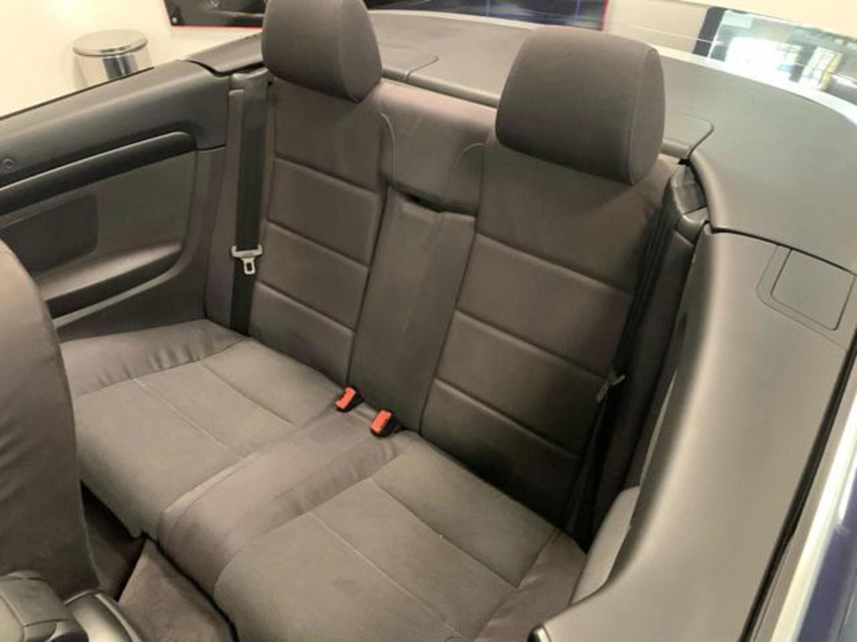 Audi A4 Cabrio Cabriolet 2.5 V6 TDI cat (7)