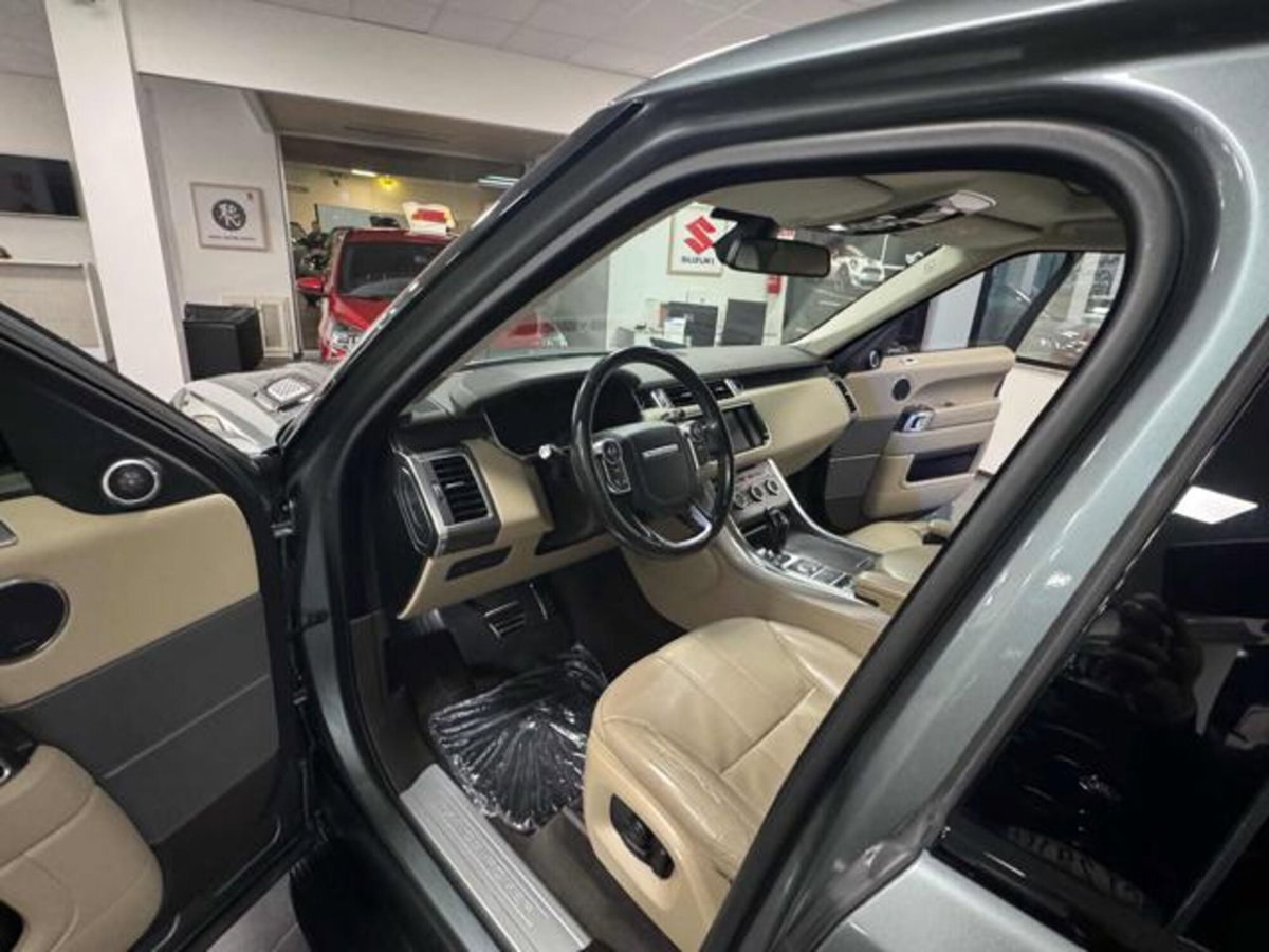 Land Rover Range Rover Sport 3.0 SDV6 HSE Dynamic (17)