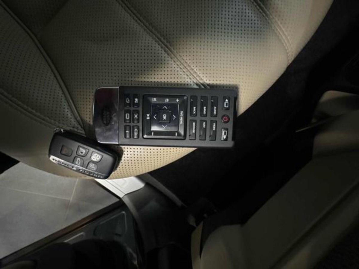Land Rover Range Rover Sport 3.0 SDV6 HSE Dynamic (20)