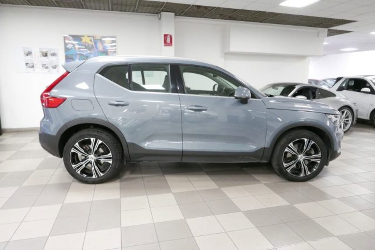 Volvo XC40 T5 Recharge Plug-in Hybrid Inscription Expression (3)
