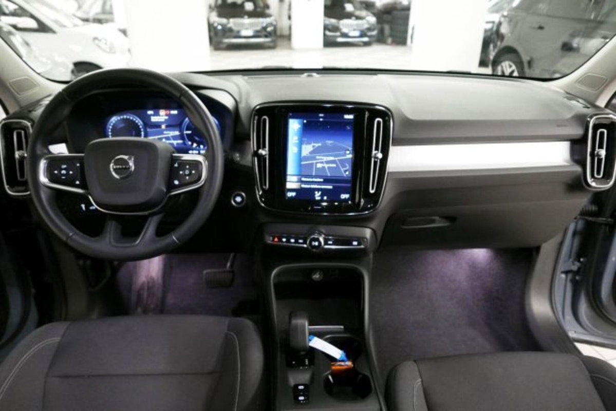 Volvo XC40 T5 Recharge Plug-in Hybrid Inscription Expression (6)