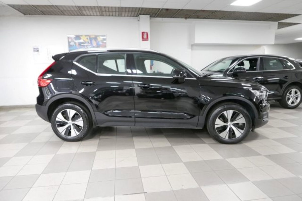 Volvo XC40 T5 Recharge Plug-in Hybrid Inscription Expression (3)