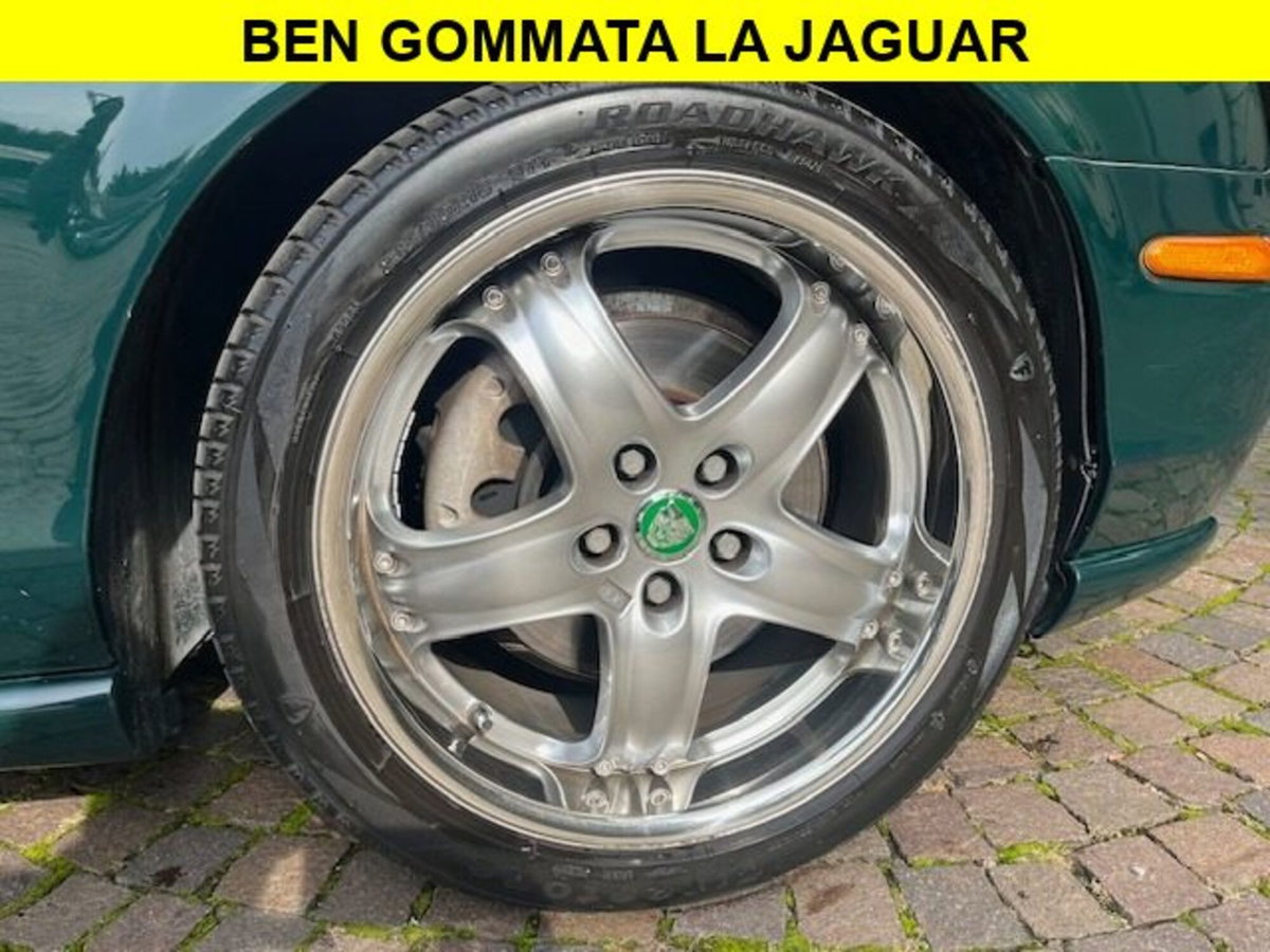 Jaguar S-Type 2.5 V6 cat Classic (12)
