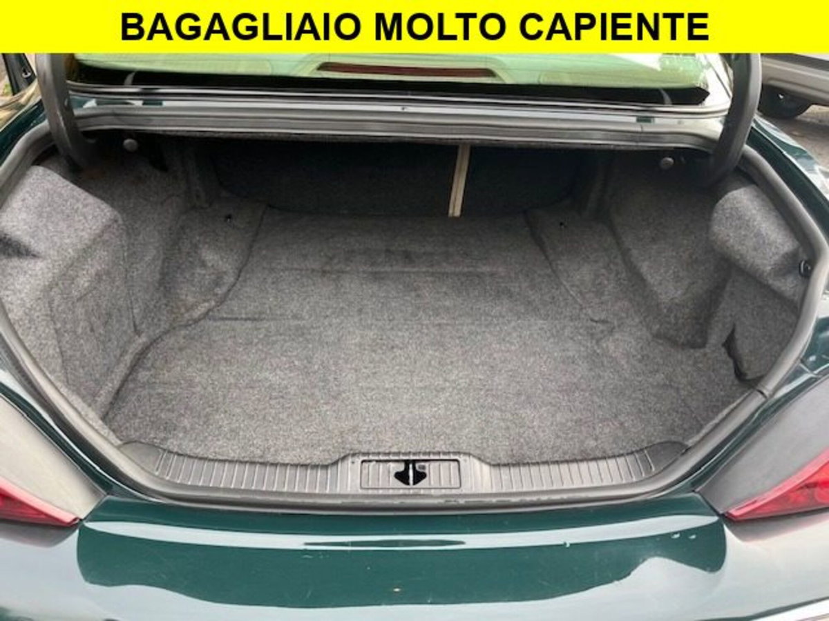 Jaguar S-Type 2.5 V6 cat Classic (15)