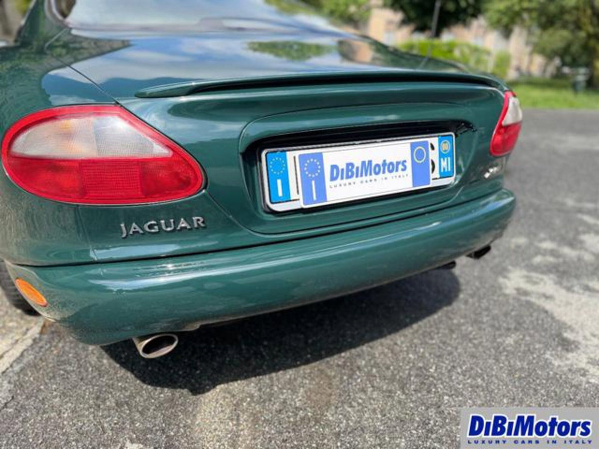 Jaguar XKR 4.0 Coupé (15)