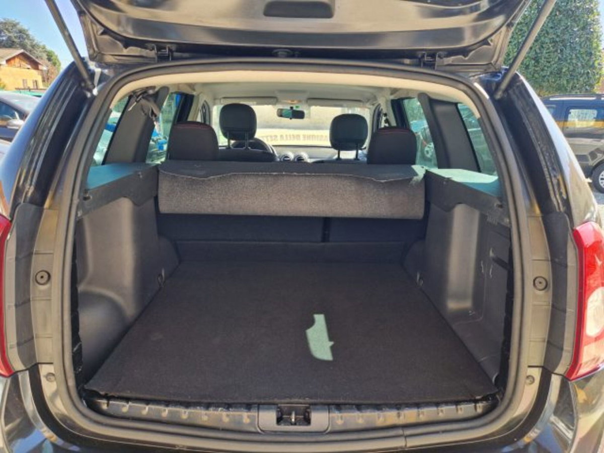 Dacia Duster 1.5 dCi 110CV 4x4 Ambiance (18)