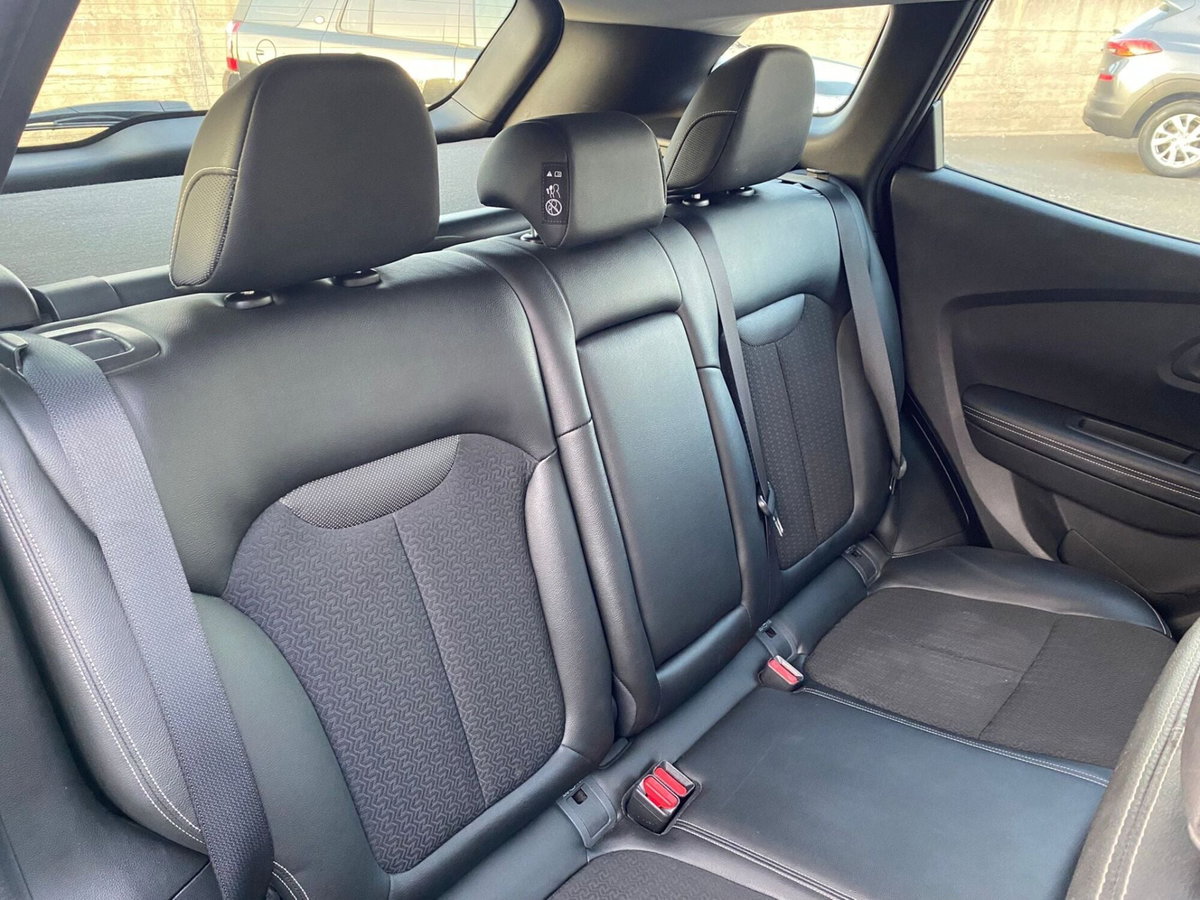 Renault Kadjar 8V 110CV EDC Energy Zen (14)