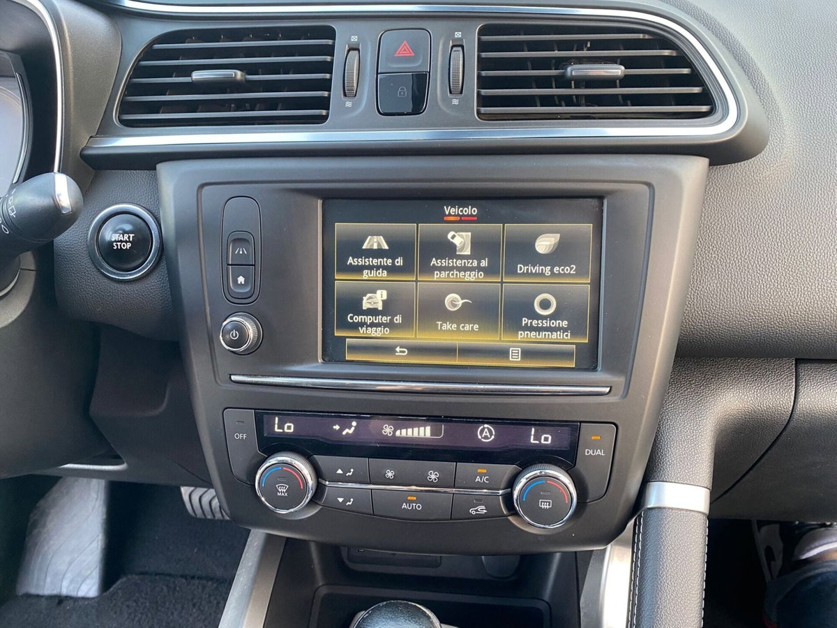 Renault Kadjar 8V 110CV EDC Energy Zen (18)