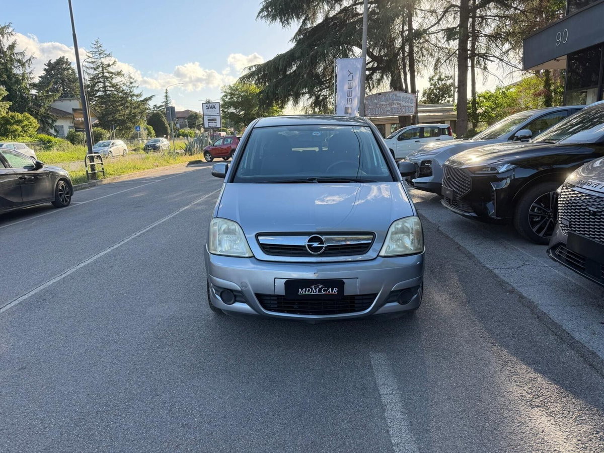 Opel Meriva 1.8 16V Cosmo (10)
