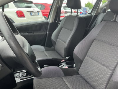 Peugeot 207 SW VTi 95CV Millesim 200 (12)