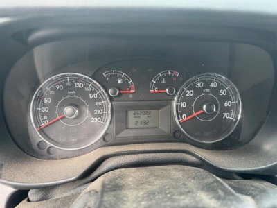 Fiat Punto 1.3 MJT 75CV 3 porte Van Pop 2 posti (13)