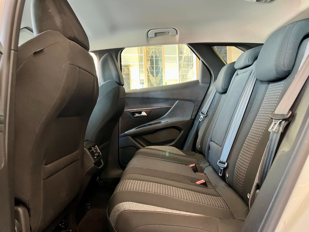 Peugeot 3008 BlueHDi 130 S&S EAT8 Active Business (11)