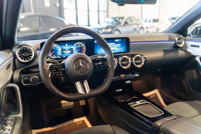 Mercedes-Benz Classe A 200 d Automatic 4Matic Premium (12)