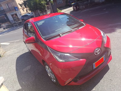 Toyota Aygo 1.0 VVT-i 69 CV 5 porte x-pure (4)