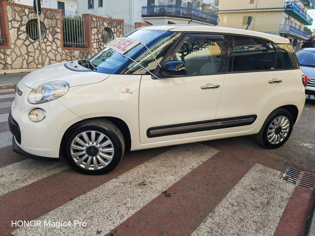 Fiat 500L 1.3 Multijet 85 CV Dualogic Lounge (4)