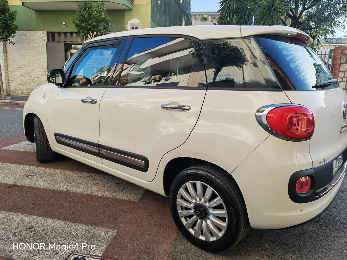 Fiat 500L 1.3 Multijet 85 CV Dualogic Lounge (6)