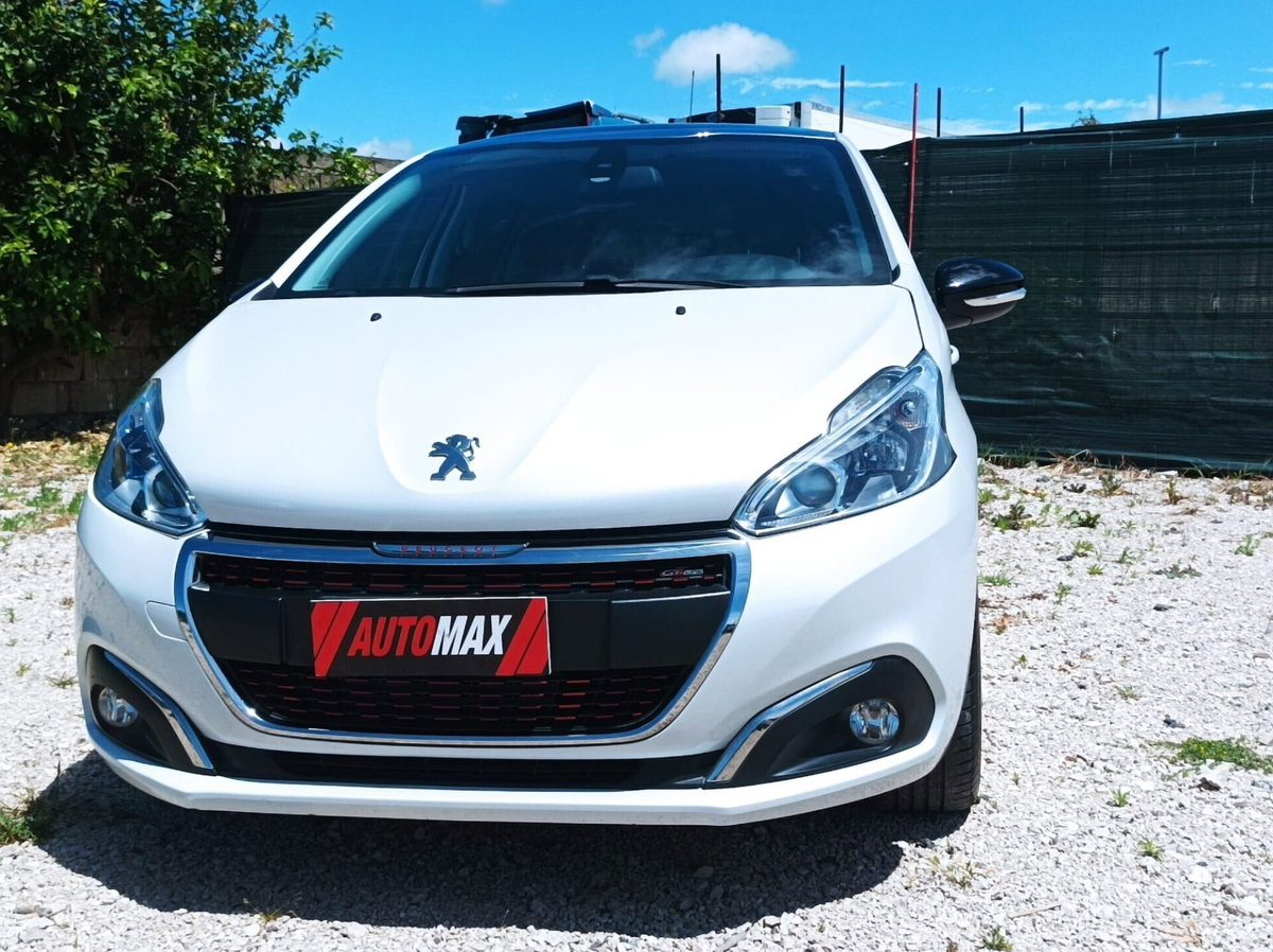 Peugeot 208 100 5 porte GT Line (3)