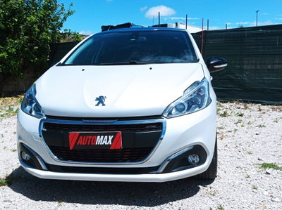Peugeot 208 100 5 porte GT Line (3)