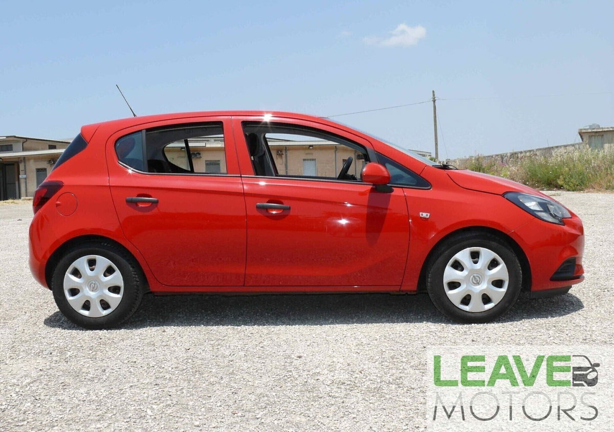 Opel Corsa 1.2 5 porte (4)