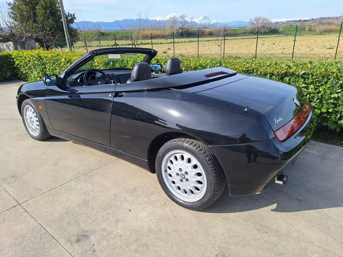 Alfa Romeo Gtv 2.0i 16V Twin Spark cat L (10)