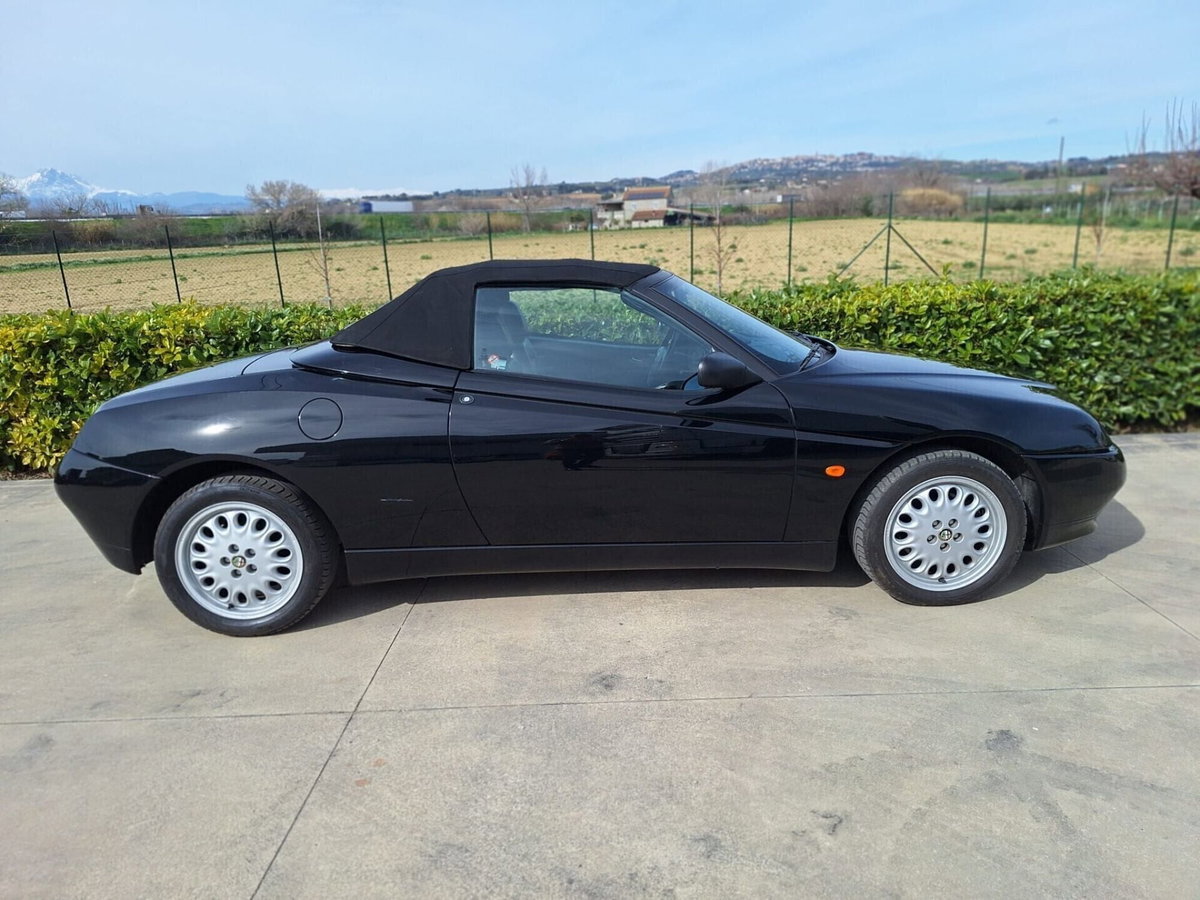 Alfa Romeo Gtv 2.0i 16V Twin Spark cat L (3)