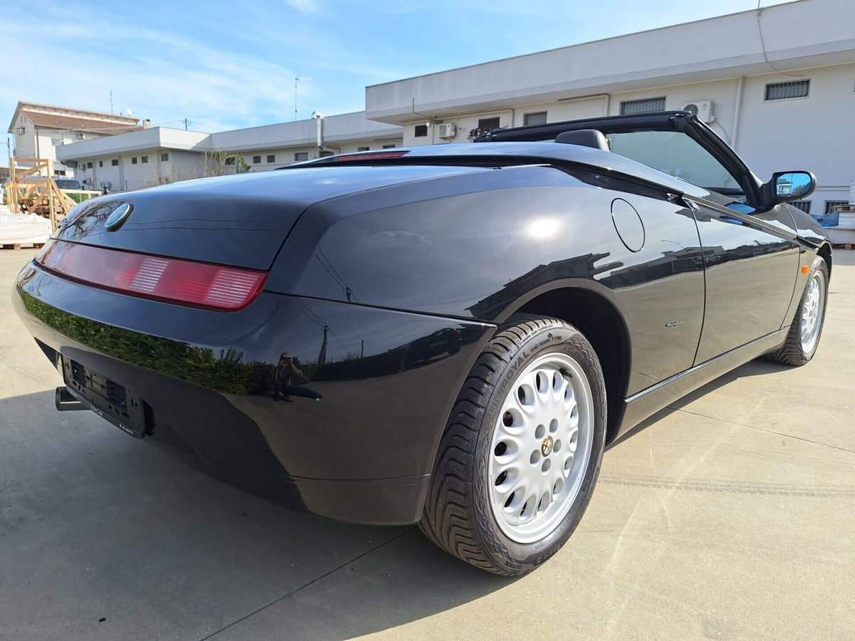 Alfa Romeo Gtv 2.0i 16V Twin Spark cat L (9)