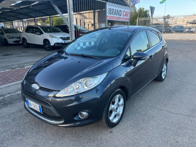 Ford Fiesta 1.4 5 porte Bz.- GPL Titanium usata
