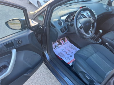 Ford Fiesta 1.4 5 porte Bz.- GPL Titanium (11)