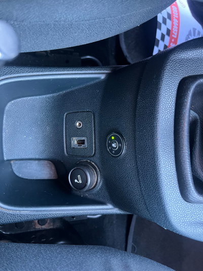 Ford Fiesta 1.4 5 porte Bz.- GPL Titanium (16)