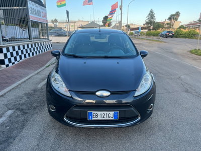 Ford Fiesta 1.4 5 porte Bz.- GPL Titanium (2)