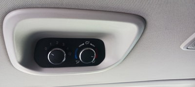 Ford Tourneo Custom 320 2.0 EcoBlue 130CV PC c/sollev. Titanium (10)