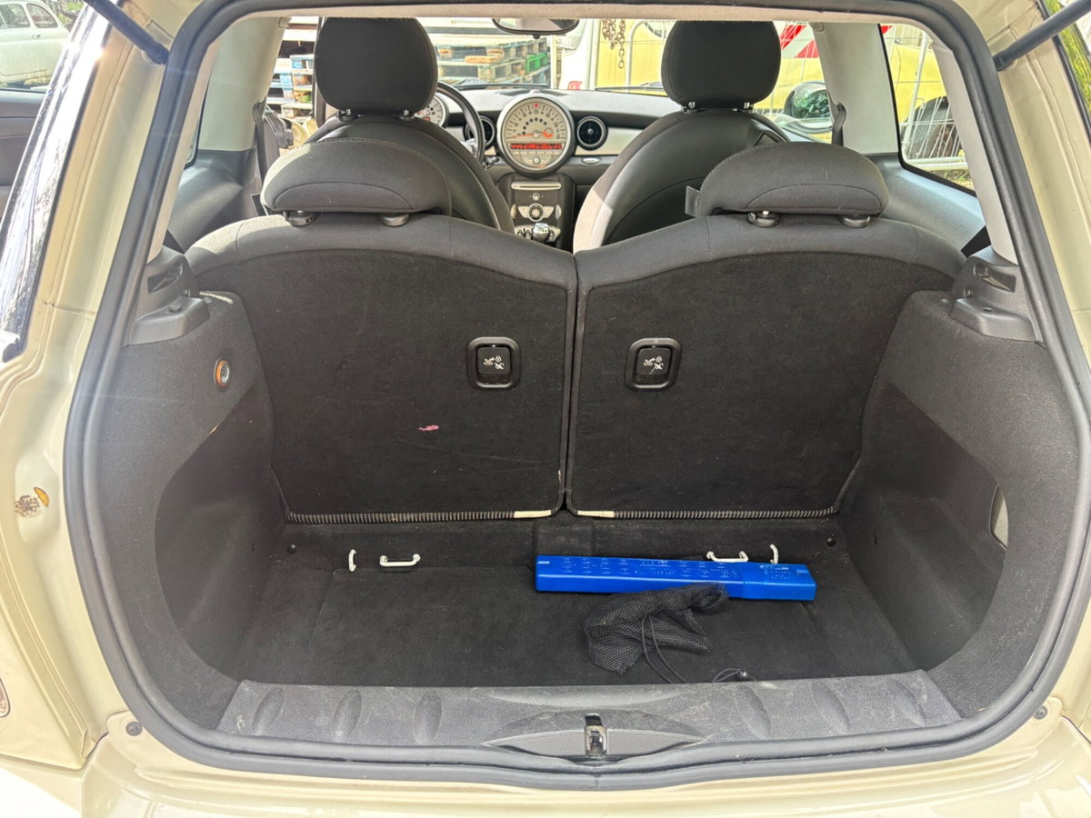 MINI Mini 1.6 16V Cooper Chili (12)